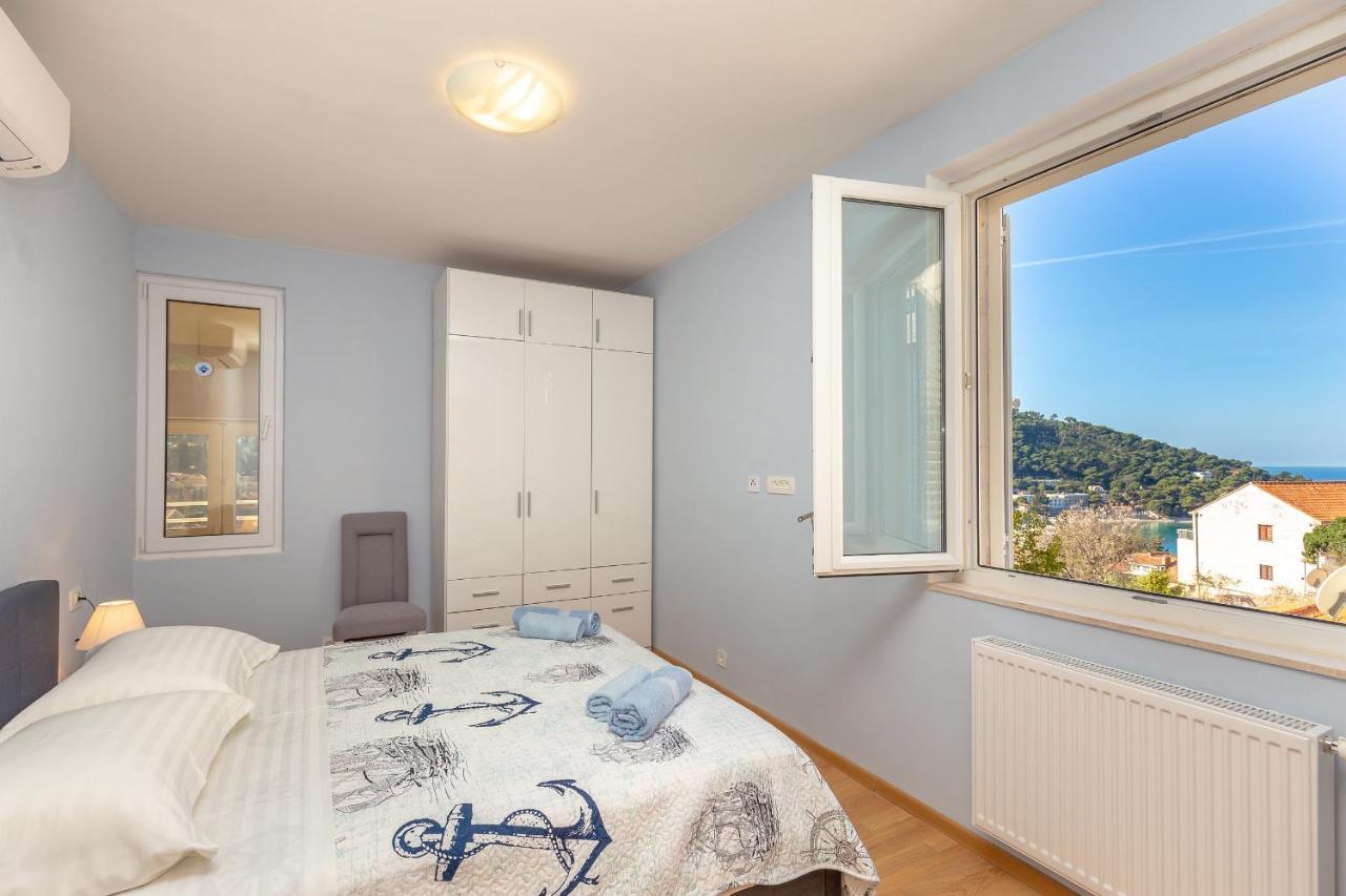 Finnella Dubrovnik Luaran gambar